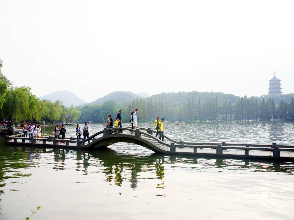 杭州旅游必去的景点推荐杭州西湖十景怎么样好不好